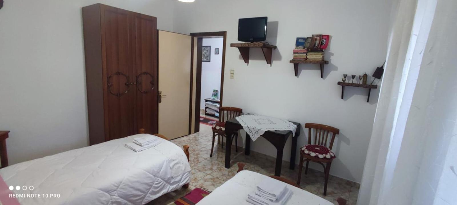 Guest House Baba Lluka Berat Bagian luar foto