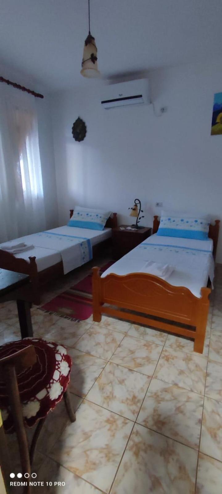 Guest House Baba Lluka Berat Bagian luar foto